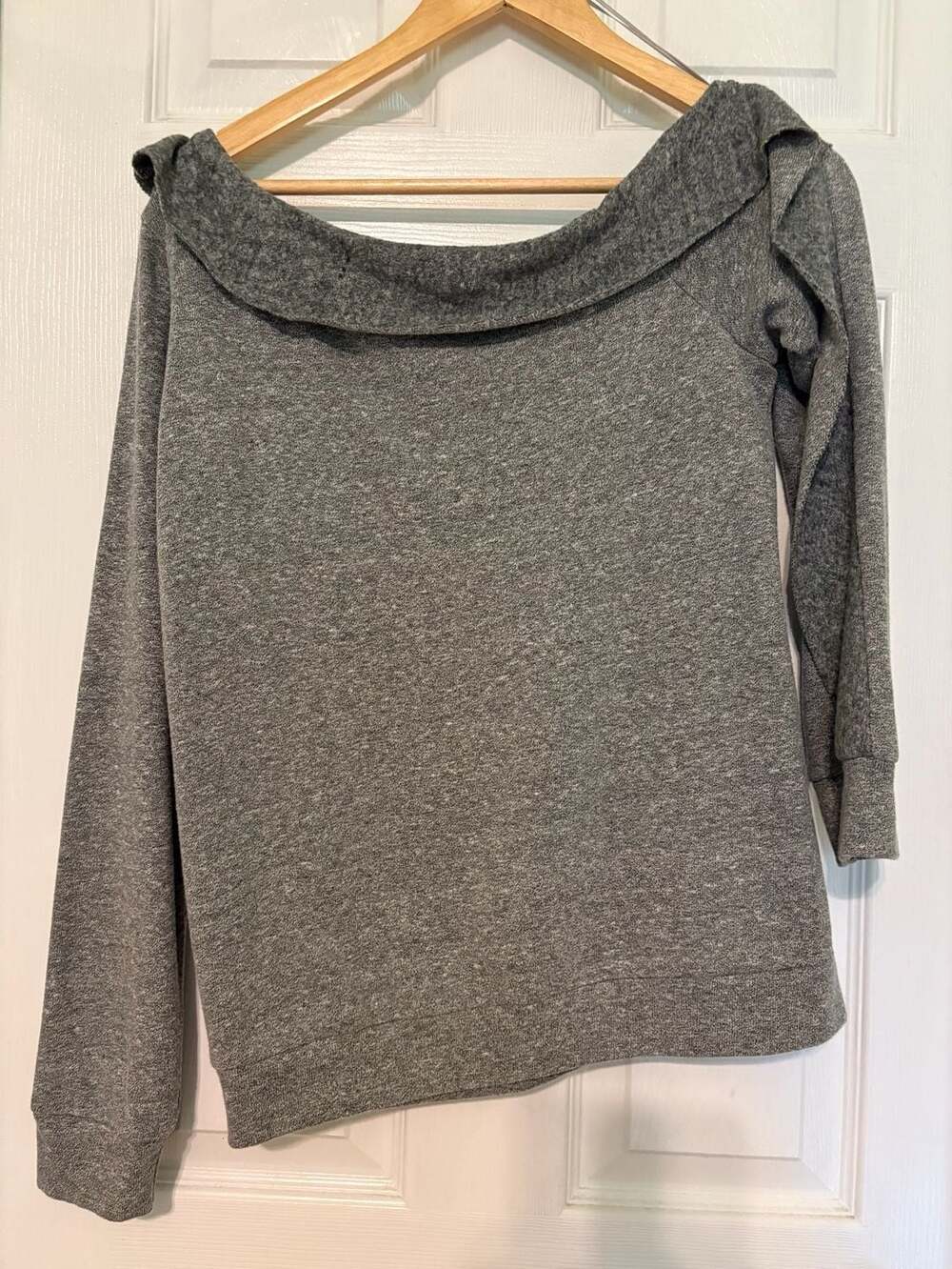 EUC Langton Off-The-Shoulder Ruffled Grey Sweatshirt, small